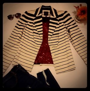 Limited black n white blazer, Ripped ankle jeans